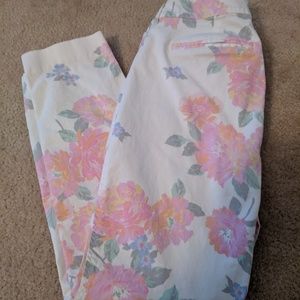 💞💞SOLD-Floral skinny pants